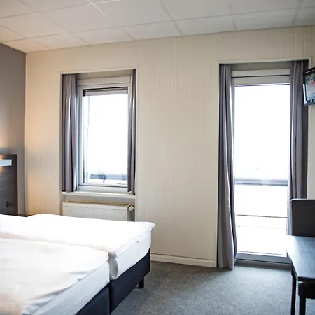 Harbour 3*