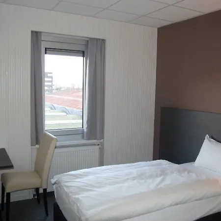 Hotel Harbour 3*
